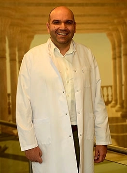 Dr. Uzm. Dt. Burak Öner