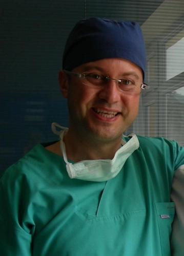 Dr. Dt. Okhan Oral