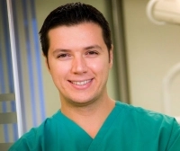 Dr. Dt. Deniz Kantar