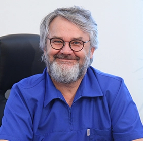 Dr. Mehmet Akgün