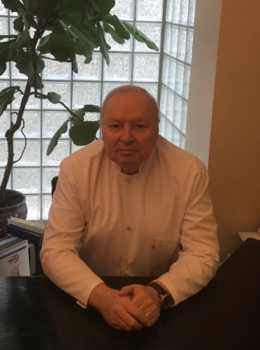Dr. Dt. Altan Kayserili