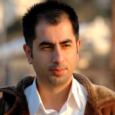 Dr. Erhan Üstüner