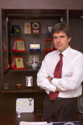 Dr. Dt. Burak Akbaş