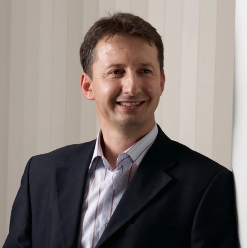 Dr. Dt. Yüksel Alev