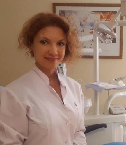 Dr. Dt. Gamze Burcu Gül
