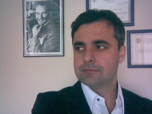 Dr. Dt. Salih Akçay