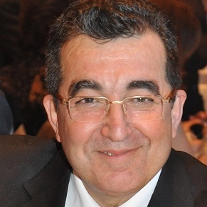 Uzm. Dr. Sırrı Akalın