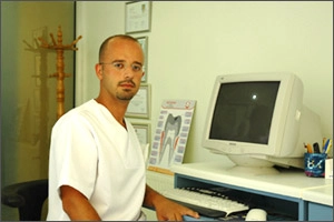 Dr. Dt. Erhan Kaya