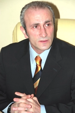 Dr. Dt. Engin Abdik