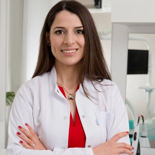 Dr. Dt. Nazmiye Memiş Elmacı