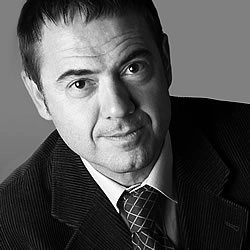 Tunç Tiryaki