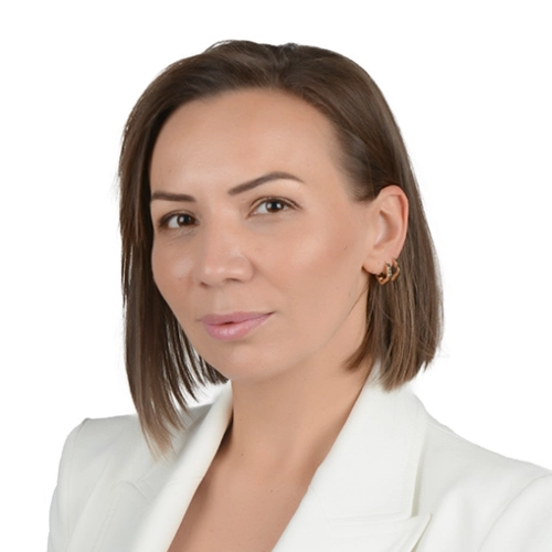 Dr. Nalan Deniz Baştuğ