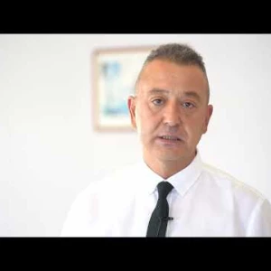 Op.Dr. Gökhan Emre Çocuklarda Göz Tembelliğinin Erken Teşhisi Önemli midir ?