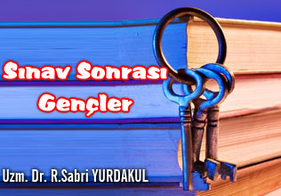 Sınav sonrası gençler