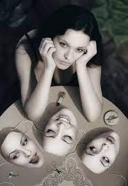 HİSTERİ Mİ DİKKAT ÇEKMEK Mİ? makalesi
