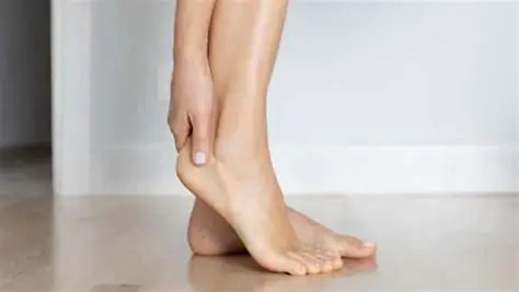 Ayak Peelingi Nedir? 👣✨ Ayak Peelingi Nasıl Yapılır, Gerçekten Gerekli mi?