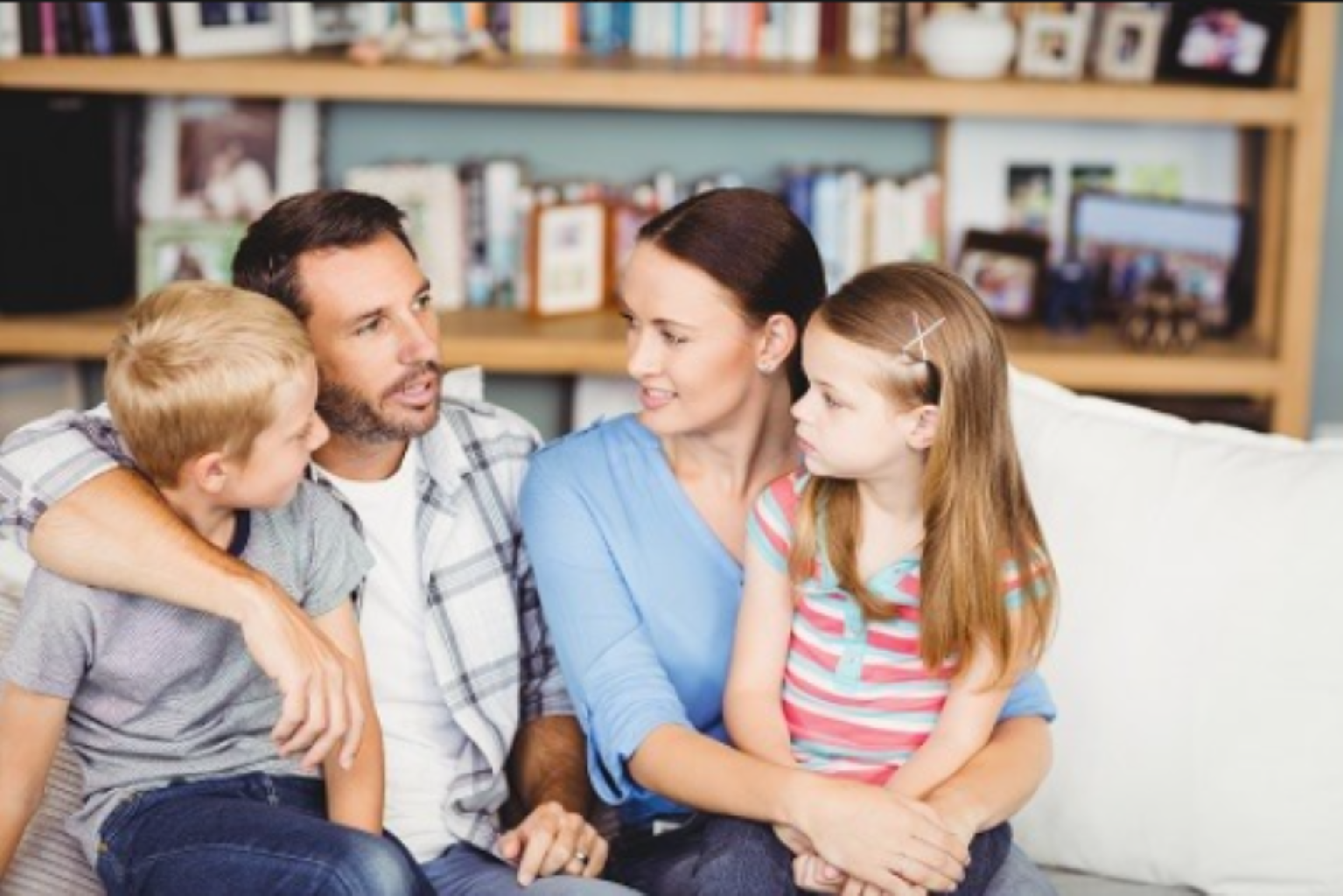 Aile İçi İletişimi Geliştirmenin Yolları makalesi