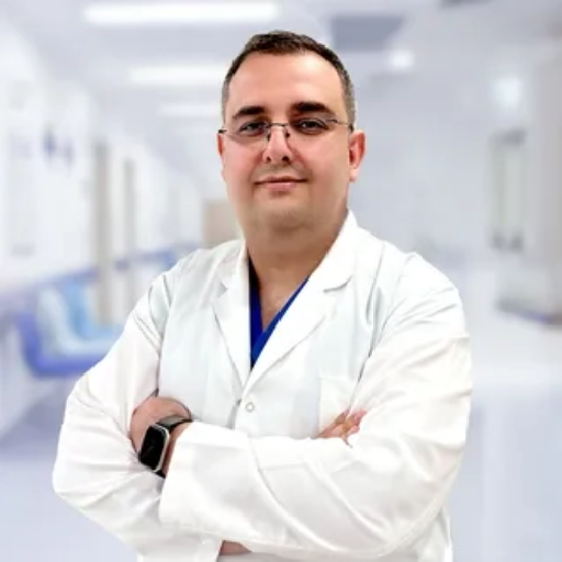 Uzm. Dr. Ozan Tezen