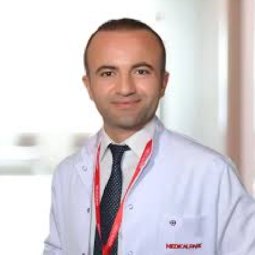 Uzm. Dr. Emre Çevik