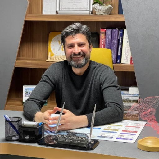 Op. Dr. Cem Oruç