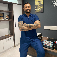 Op. Dr. Erhan Arslan