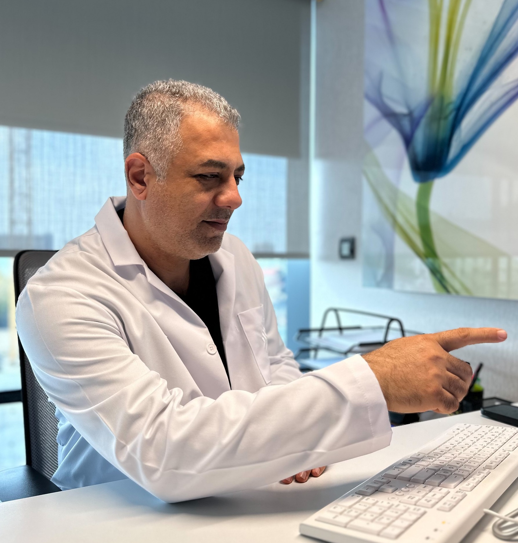 Doç. Dr. Cem Paketçi