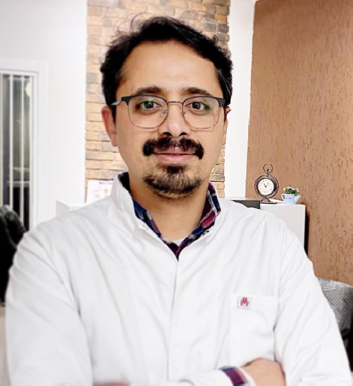 Op. Dr. Emrullah Akyüz