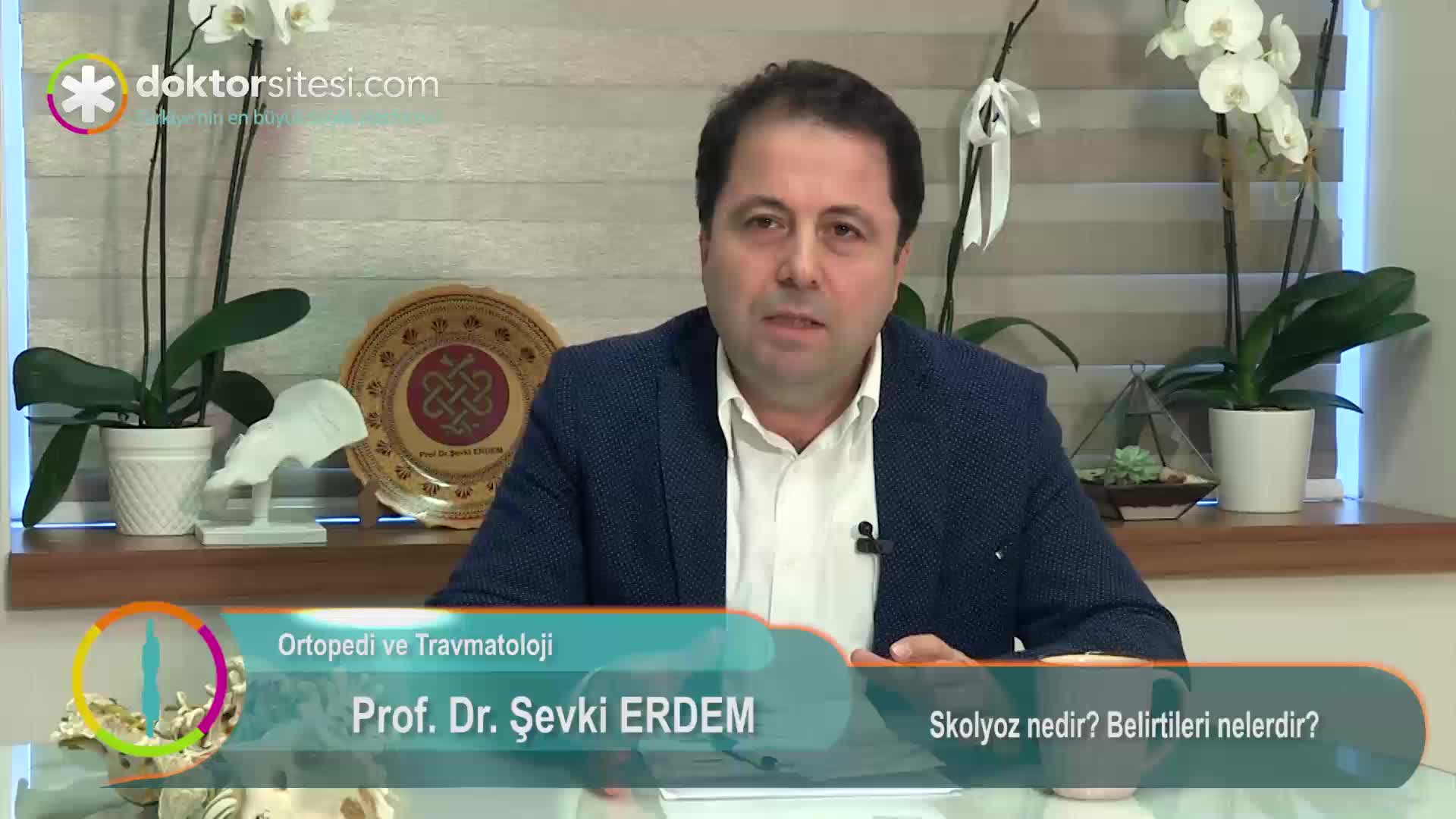 Skolyoz nedir? Belirtileri nelerdir?