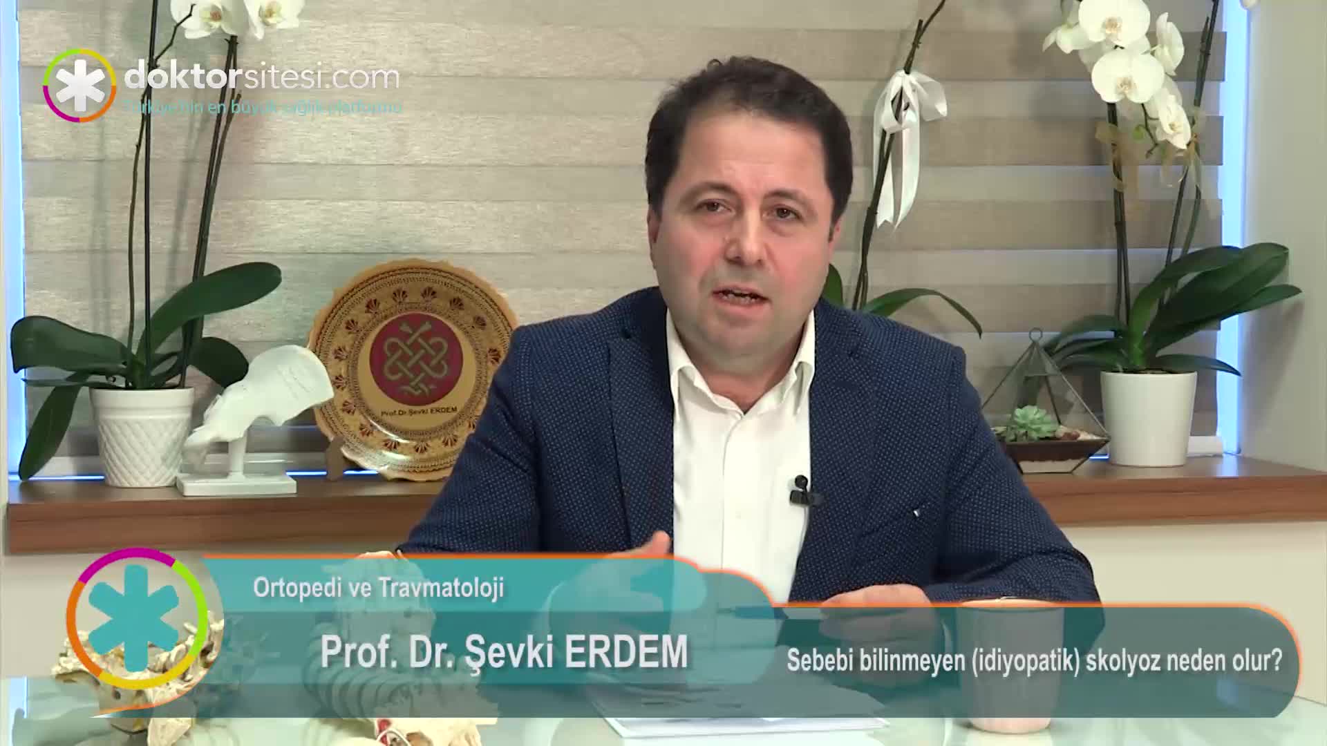 Sebebi bilinmeyen (idiyopatik) skolyoz neden olur?