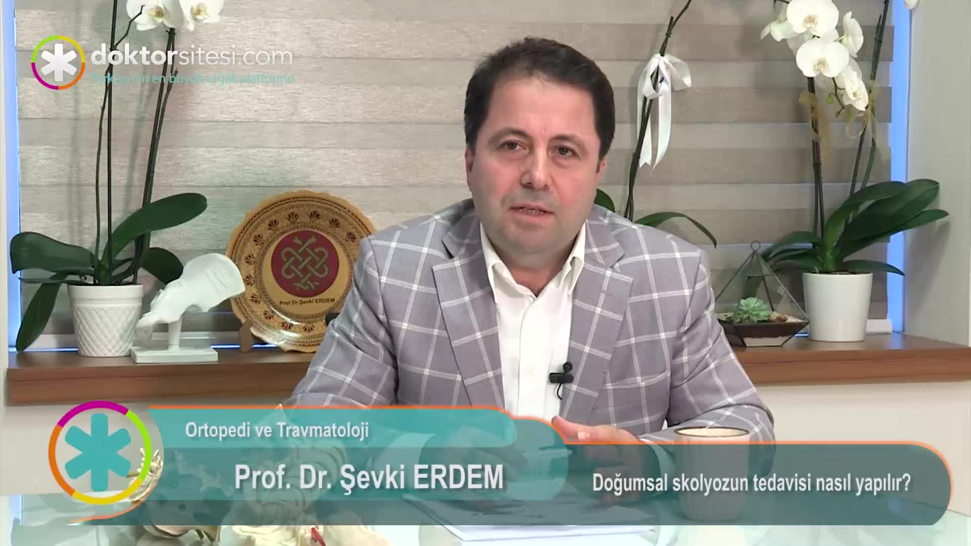 Doğumsal skolyozun tedavisi nasıl yapılır?