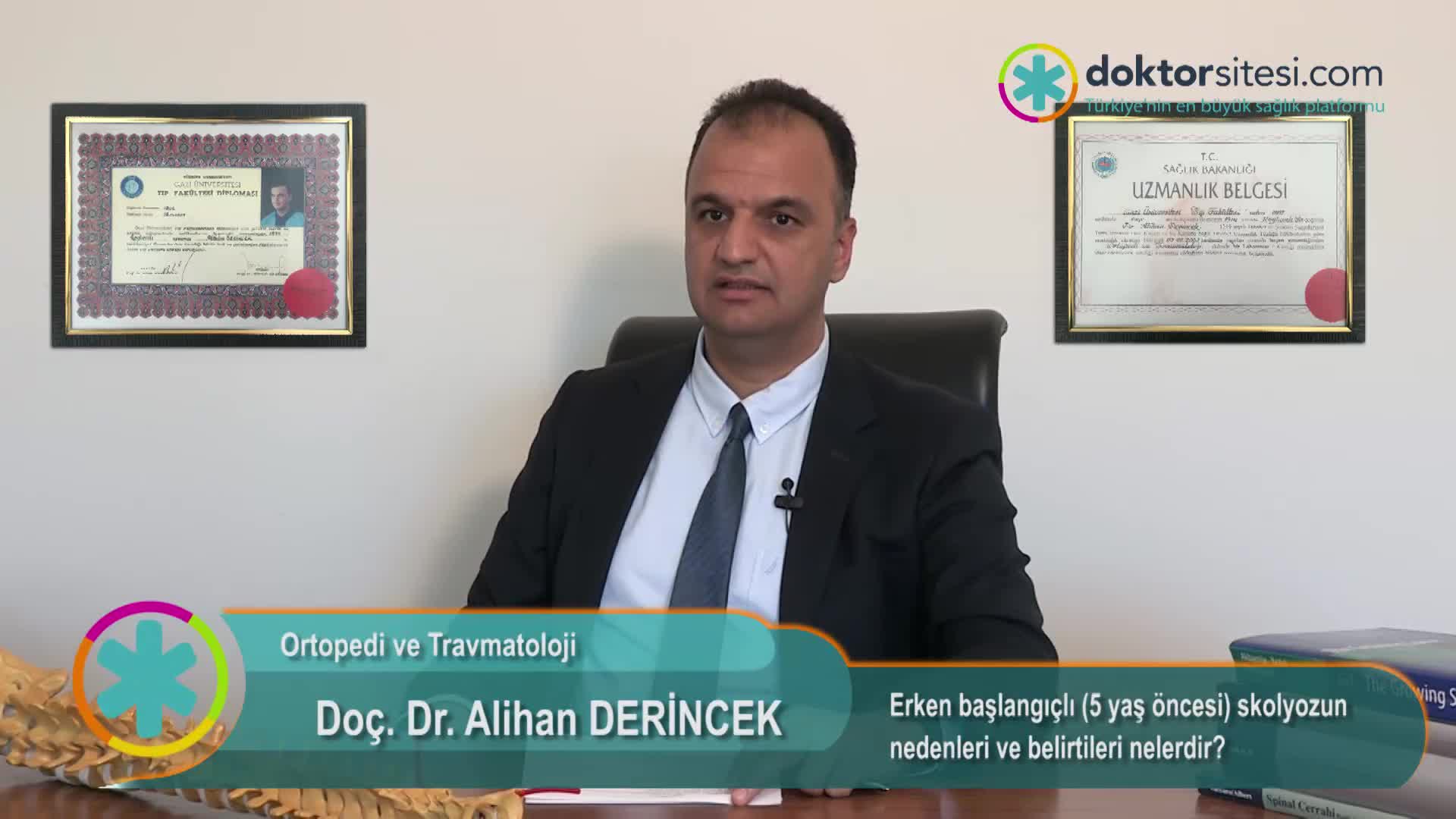 Erken başlangıçlı (5 yaş öncesi) skolyozun nedenleri ve belirtileri nelerdir?