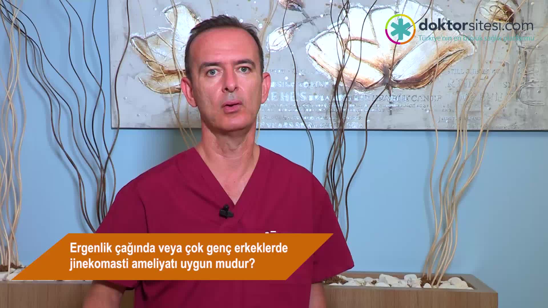 Ergenlik çağında veya çok genç erkeklerde jinekomasti ameliyatı uygun mudur?