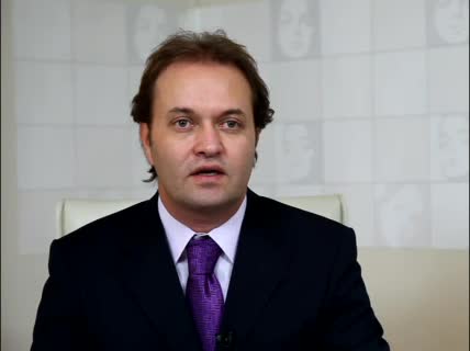 Ulvi Güner - Yüz estetiğinde enjeksiyon uygulamaları