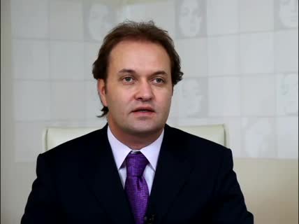 Ulvi Güner - Şakak bölgesinden endolift uygulaması