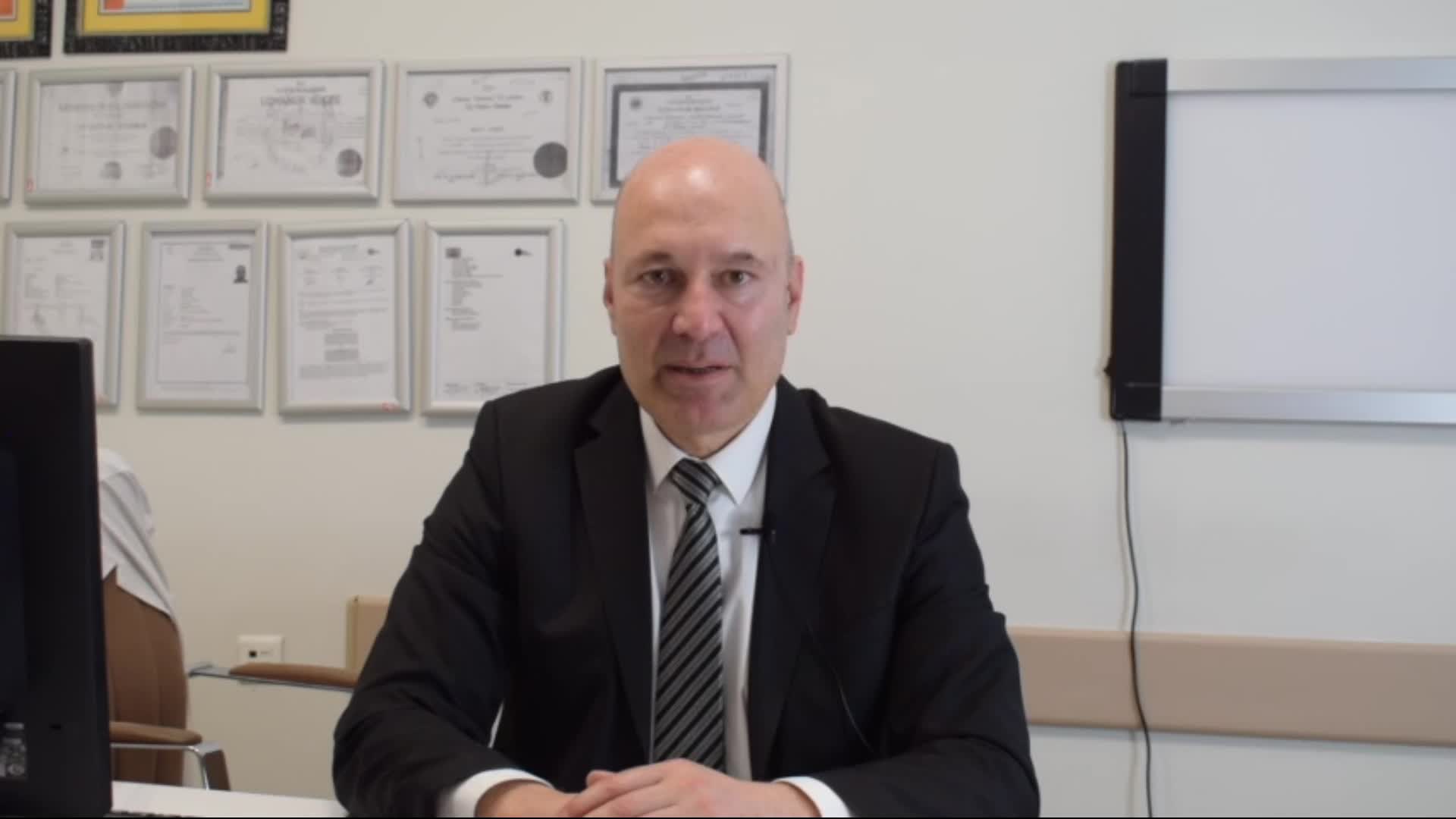 Youtube - Prof. Dr.Sercan Akpınar - Diz Protezi