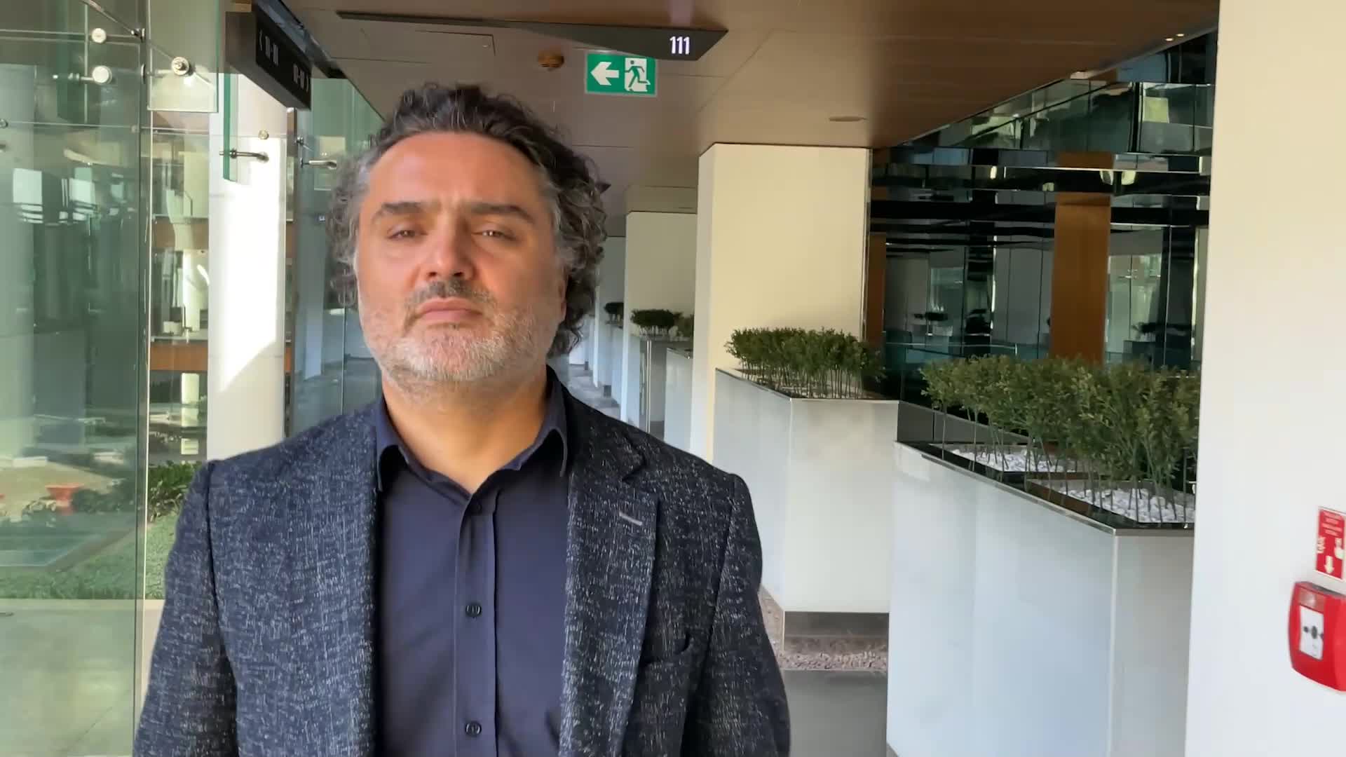 Youtube - Robotik Cerrahi Nedir, Ürolojide Hangi Hastalıklarda Kullanılır?
